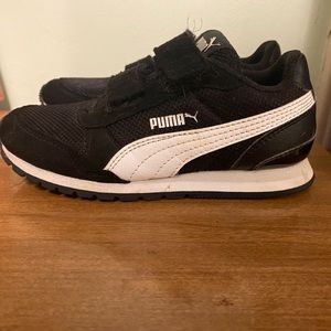 Boys Puma sneakers size 12 kids